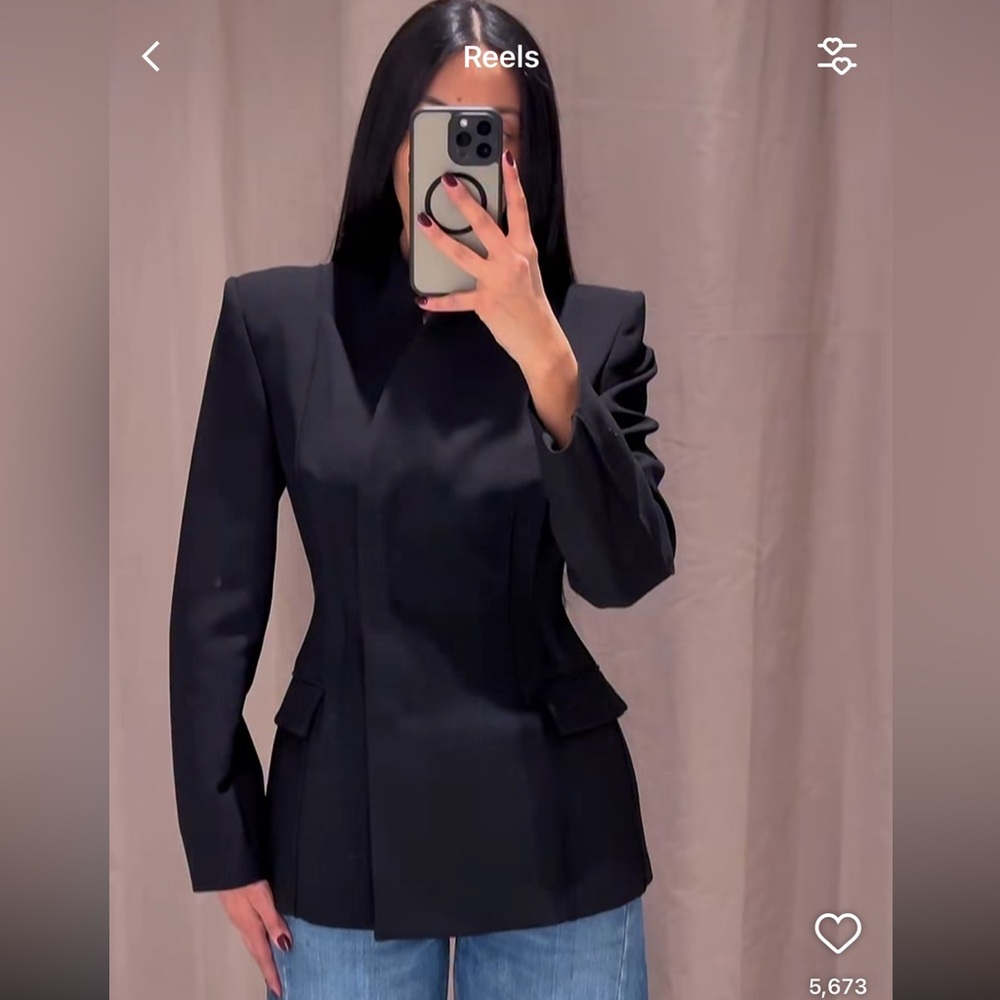 Elegant Black Women's Blazer